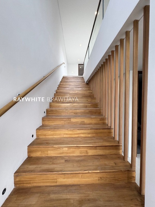 Brand New House Modern Area Kemang Dalam Timur