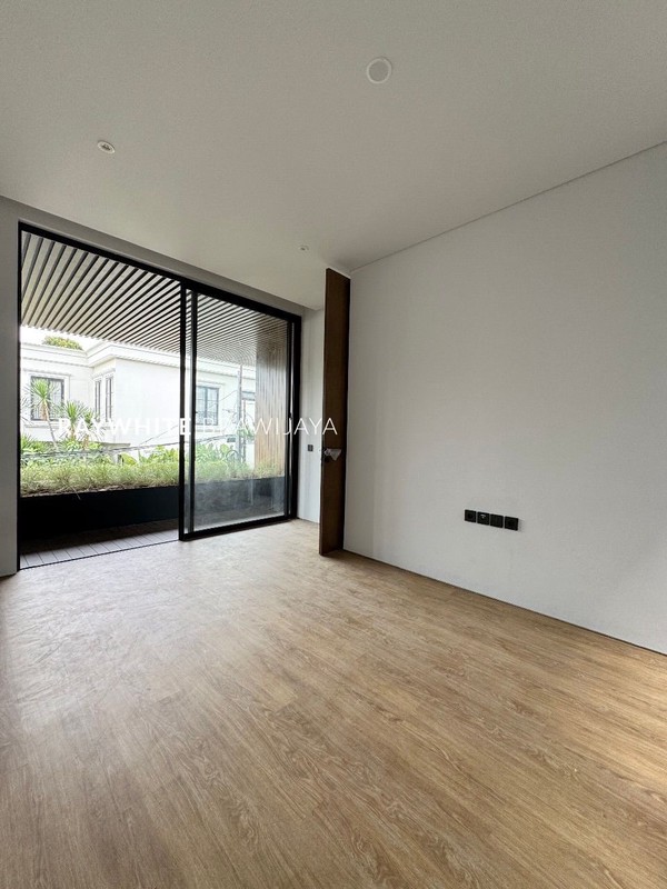 Brand New House Modern Area Kemang Dalam Timur
