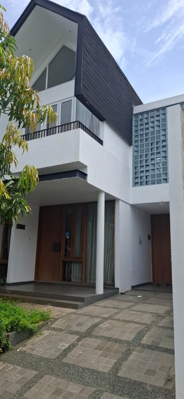 Rumah Konsep Kekinian di Tropikana Residence Jababeka - Lingkungan Asri & Lokasi Premium