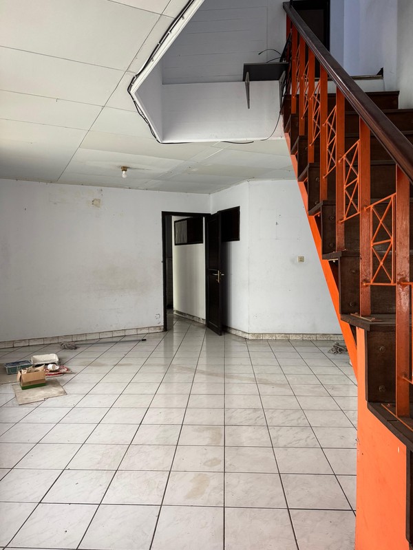 DISEWA RUMAH JALAN CILILIN KEBAYORAN BARU JAKARTA SELATAN