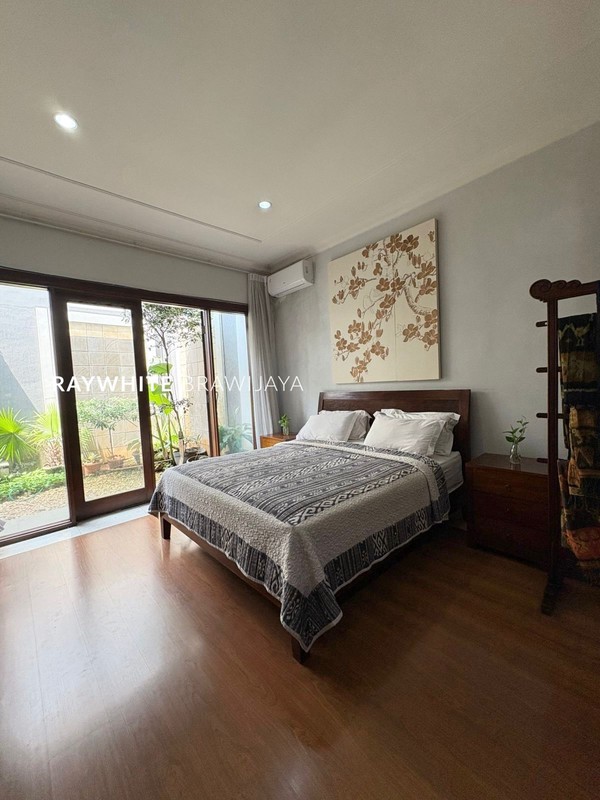 Townhouse Siap Huni Lingkungan Tenang Area Ampera Kemang