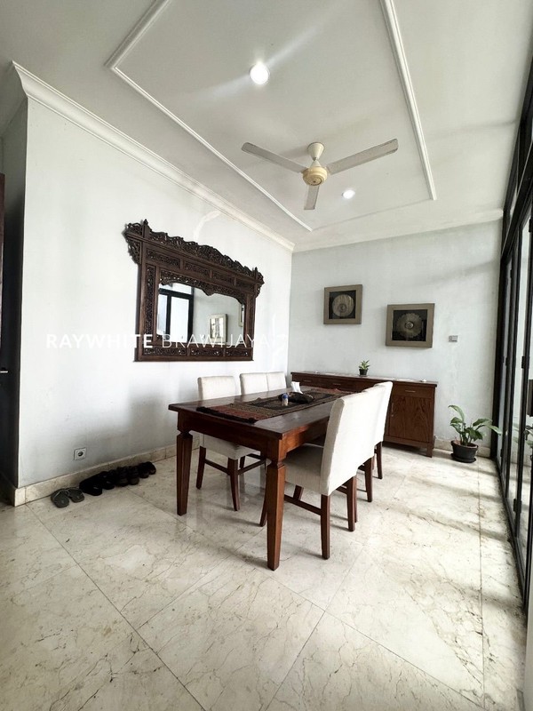 Townhouse Siap Huni Lingkungan Tenang Area Ampera Kemang