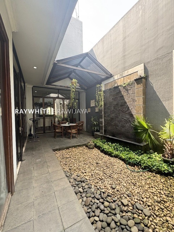 Townhouse Siap Huni Lingkungan Tenang Area Ampera Kemang