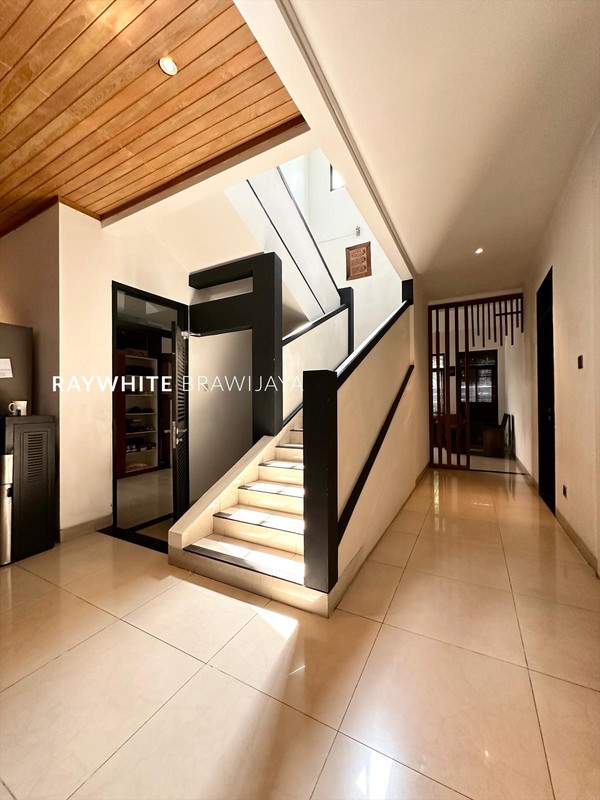 Rumah Siap Huni Dalam Kompleks Bona Indah Lebak Bulus