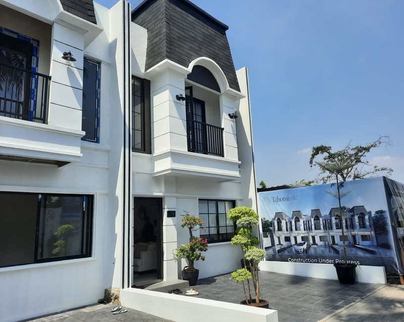 Rumah 2 Lantai - Asri dan Bergaya Modern di Tahomi Ville No. 03 - Cimanggis - Depok