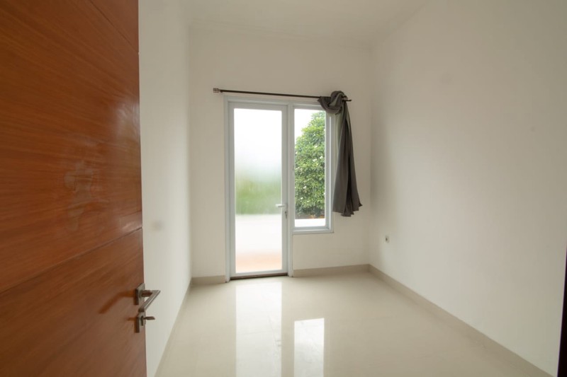 Rumah Cluster Taman Parahyangan Karawaci Tangerang