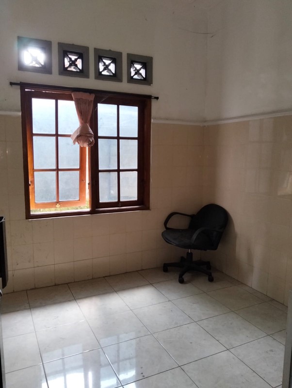 Disewakan Ruko Besar 2 Lantai di Baturetno, Bantul , Cocok untuk Klinik/Kantor