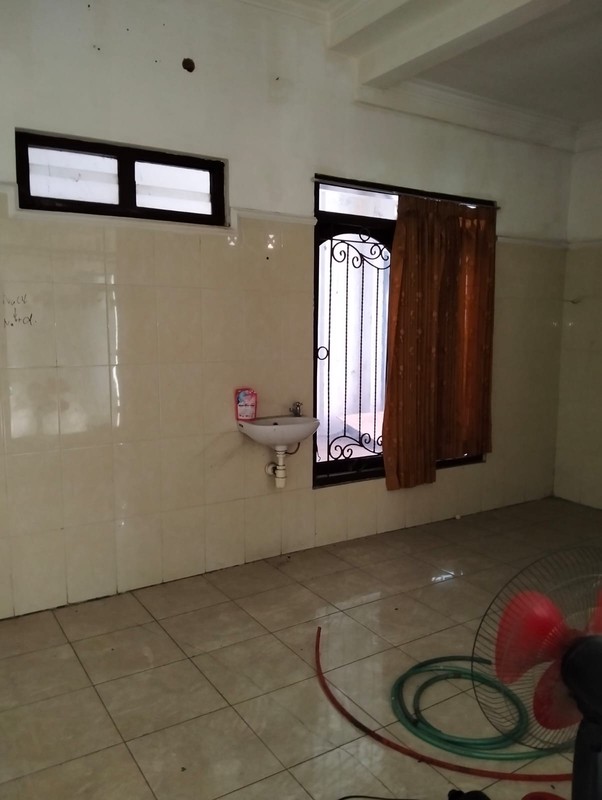 Disewakan Ruko Besar 2 Lantai di Baturetno, Bantul , Cocok untuk Klinik/Kantor