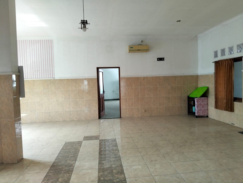 Disewakan Ruko Besar 2 Lantai di Baturetno, Bantul , Cocok untuk Klinik/Kantor