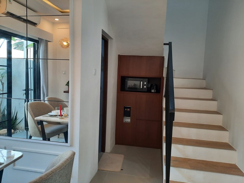 Rumah 2 Lantai - Asri dan Bergaya Modern di Tahomi Ville No. 9 - Cimanggis - Depok