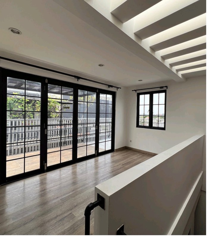 DIJUAL RUMAH TOWNHOUSE DI JALAN ASEM CIPETE (TAMARIND LOFTS)