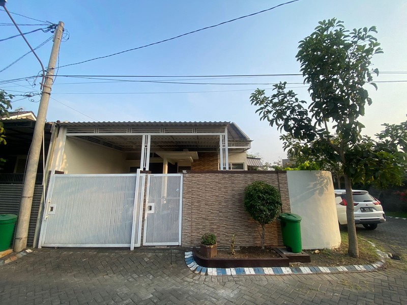 Rumah Sidoarjo Grand Royal Regency Lokasi Sudut Wage