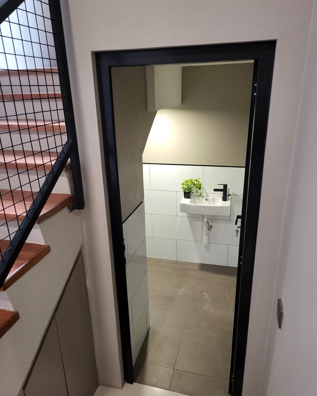 Rumah baru di BSD City, dekat Pintu Tol dan stasiun kereta Rawabuntu siap huni banget