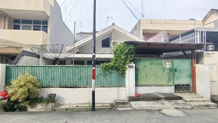 Rumah 1 lantai jalan besar di Pemandangan, Gunung Sahari