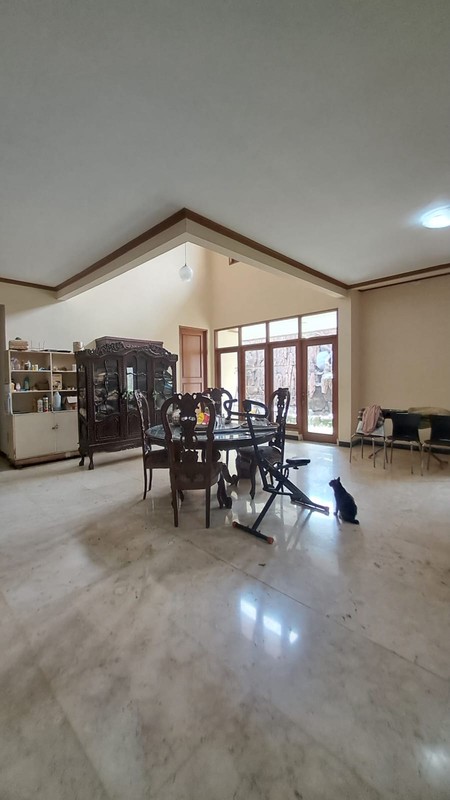 Rumah Luas Tanah 375 m2 di Jagakarsa - Lokasi Strategis