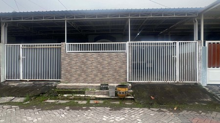 Dijual Rumah Griya Kencana Asri, Surabaya Lingkungan tenang dan nyaman; siap huni