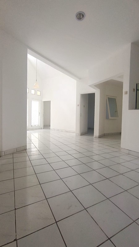 Rumah Standar1 Lantai di Anggrek Loka BSD Dekat Sekolah