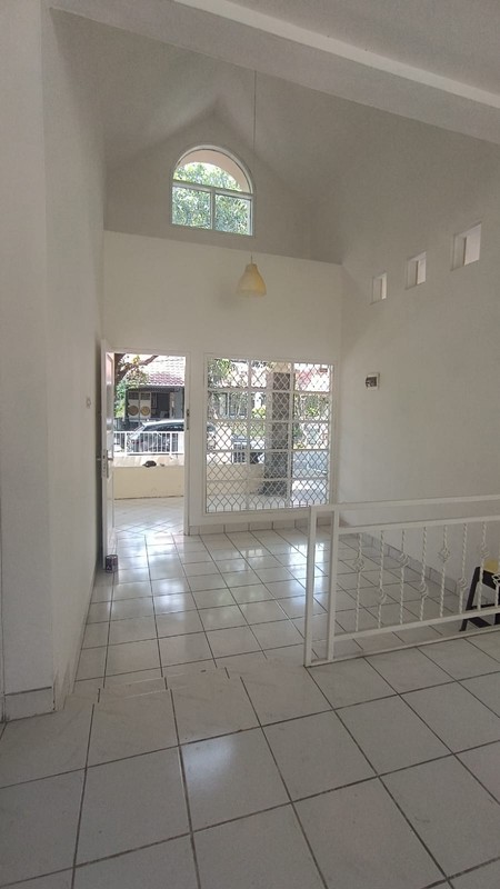 Rumah Standar1 Lantai di Anggrek Loka BSD Dekat Sekolah