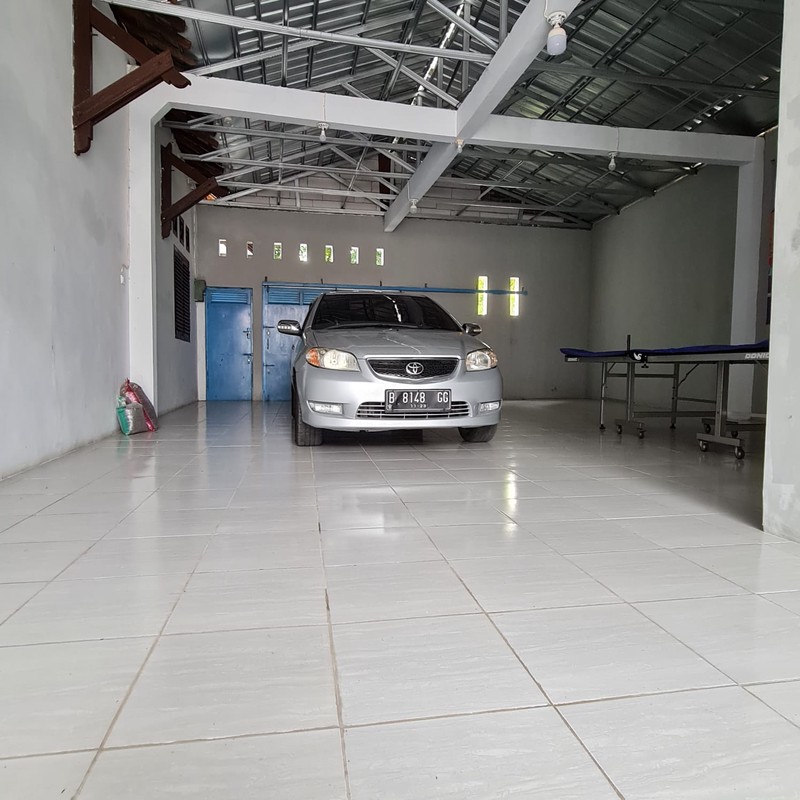 Rumah Bagus dengan Luas 2250 m2 dan Bangunan 700 m2 di Tegal, Jateng