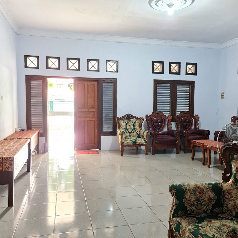 Rumah Bagus dengan Luas 2250 m2 dan Bangunan 700 m2 di Tegal, Jateng