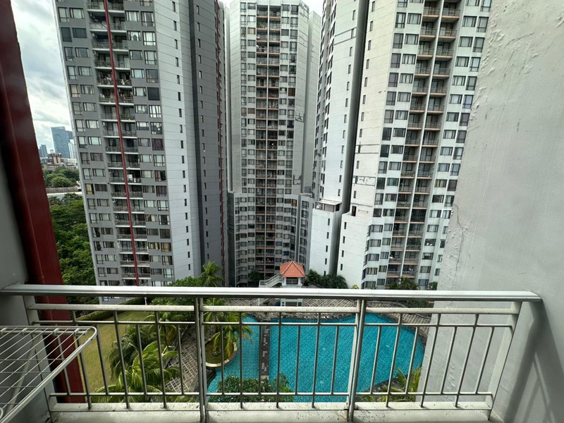 Dijual Cepat Apartemen Rasuna Tower 1 Luas 94m2, lokasi strategis di kawasan Kuningan - Rasuna Said, pusat bisnis dan gaya hidup Jakarta.