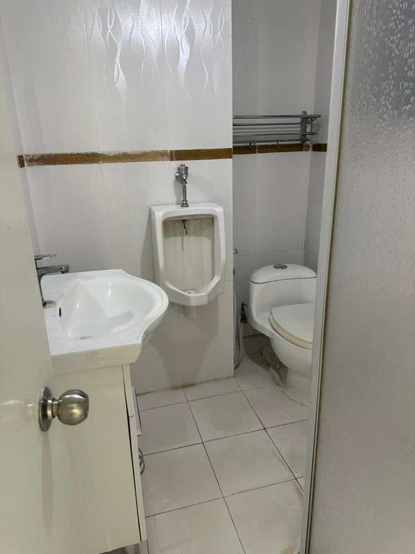 Dijual apartemen Rasuna Tower 1 Luas 80m2, lokasi strategis di kawasan Kuningan - Rasuna Said, pusat bisnis, kuliner, dan hiburan Jakarta.