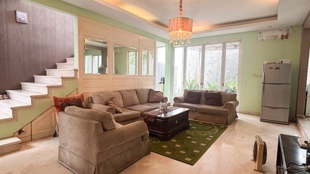 RUMAH MODERN SIAP HUNI DI BINTARO JAYA, TANGERANG SELATAN