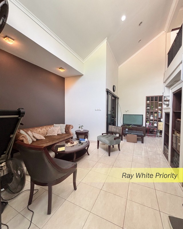 RUMAH MINIMALIS SIAP HUNI SEMI FURNISH DI BINTARA JAYA BEKASI BARAT, JAWA BARAT