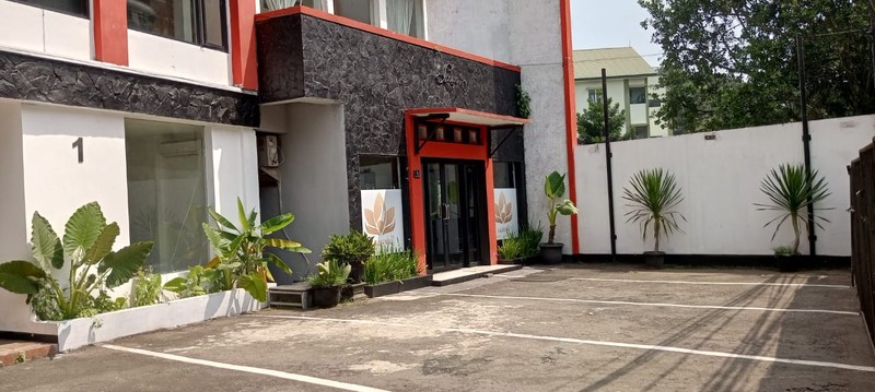 Disewakan Ruang Usaha Mainroad Karangtineung