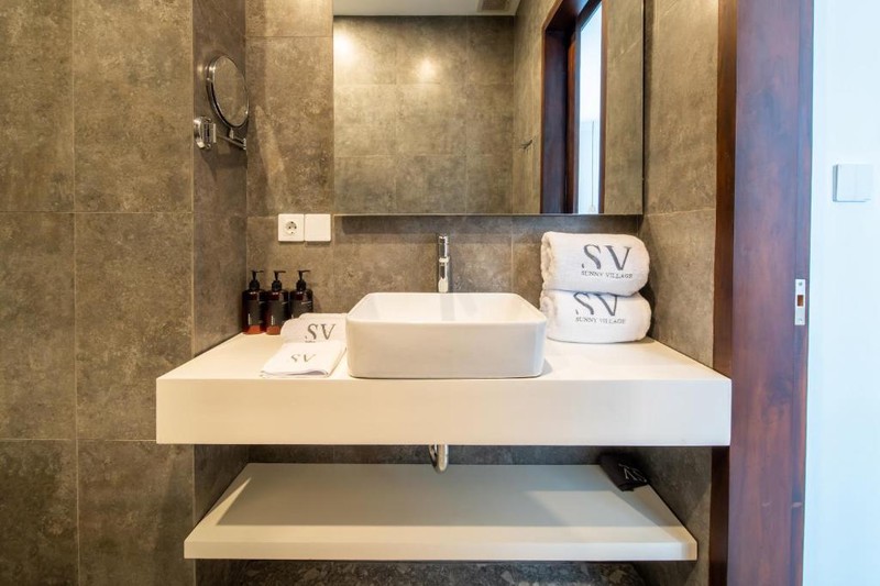 Leasehold - Tropical Comfort villa Just Minutes from Berawa Beach, Canggu, Bali