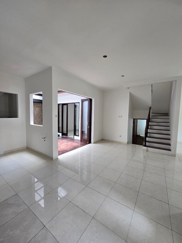 Rumah 2 Lantai Siap Huni dengan Hunian Nyaman dan Asri @Bintaro Sektor 9