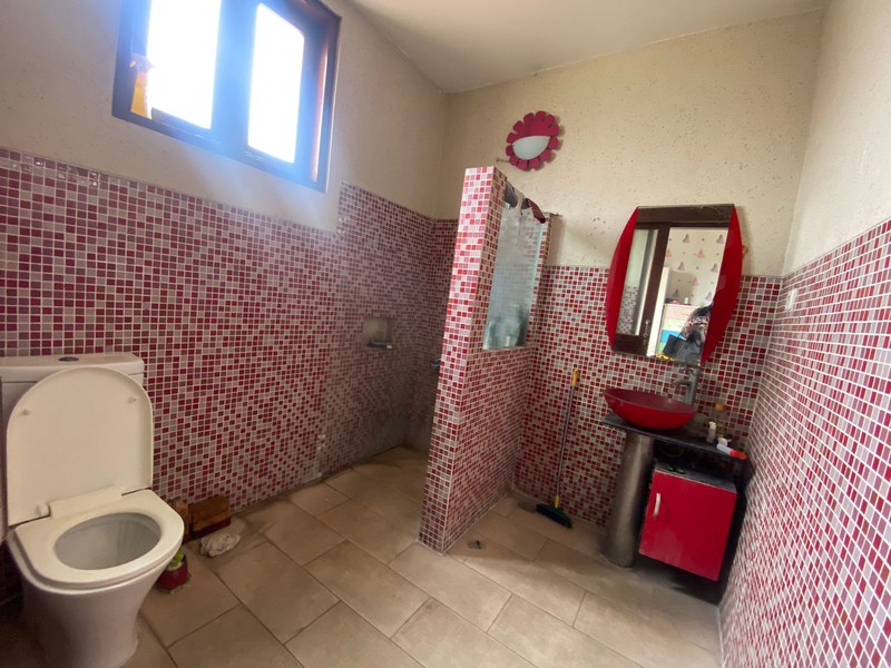 Rumah Posisi Hoek Siap Huni, Cocok untuk Investasi Jangka Panjang