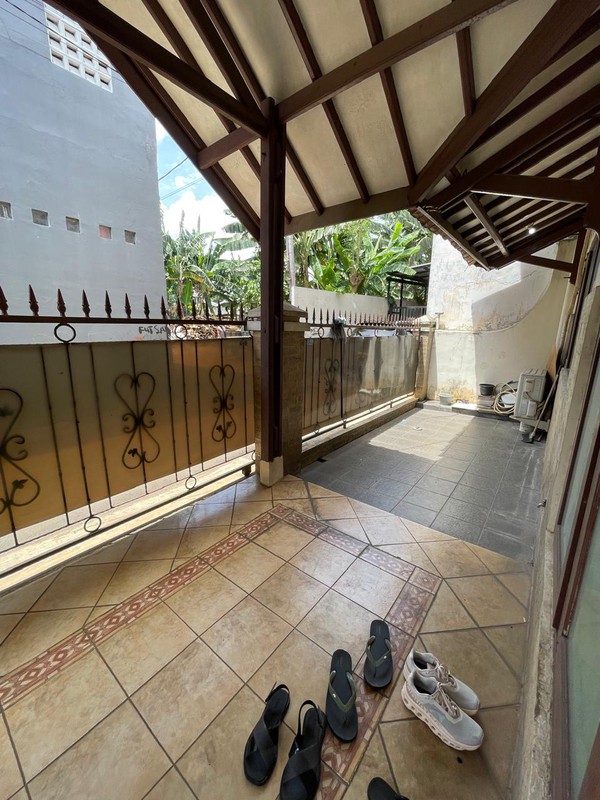 [DIJUAL] Rumah Kos Bagus Full Furnished Siap Huni KT 10 KM 4 SHM di Bintaro Sektor 3A