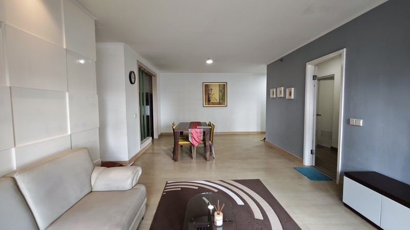 Dijual Apartemen Paladian Park Kelapa Gading, 2 kamar 142m2