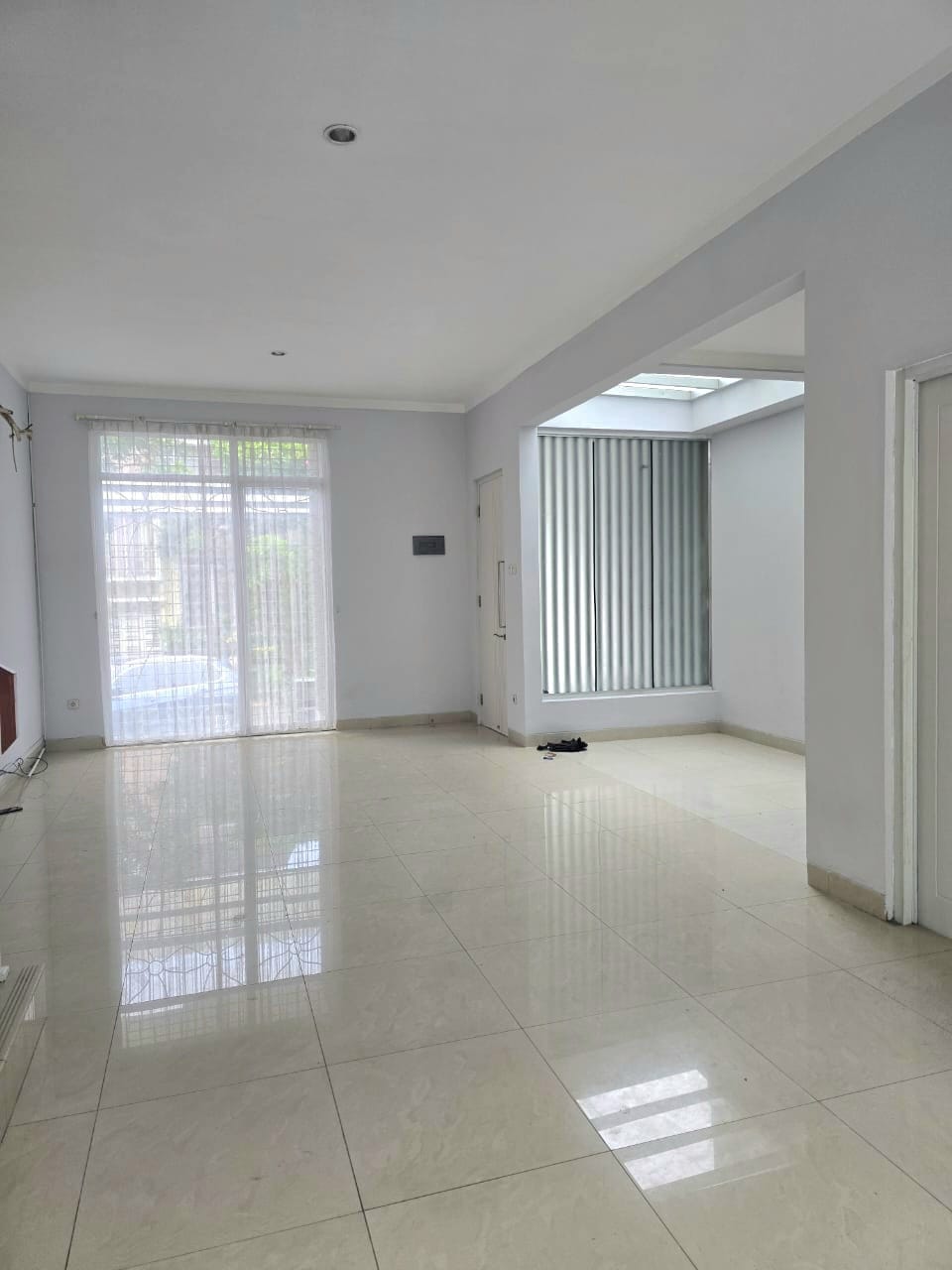 Rumah Modern Split Level Kebayoran Terrace Bintaro Sektor 7 Tangerang Selatan