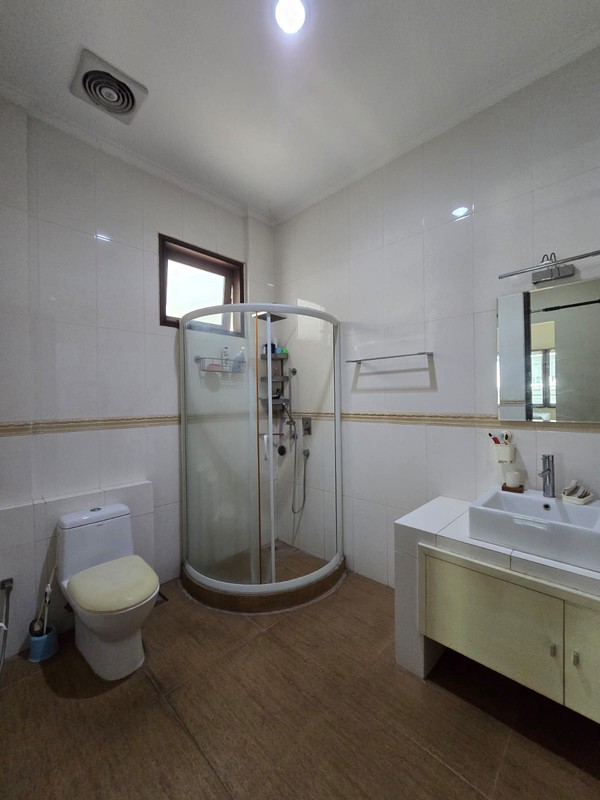 Rumah Bagus,dalam cluster di Graha Taman Bintaro Jaya