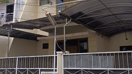 Disewakan Rumah di Lebak Indah Mas Surabaya