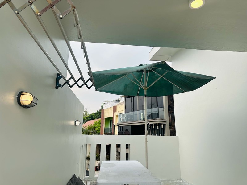 Cinere Blok L Rumah 3 Lantai Furnished Harga Murah Siap Huni