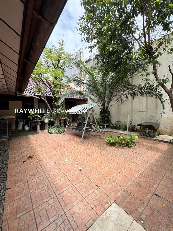 Rumah Dalam Lingkungan Elit Area Pondok Indah