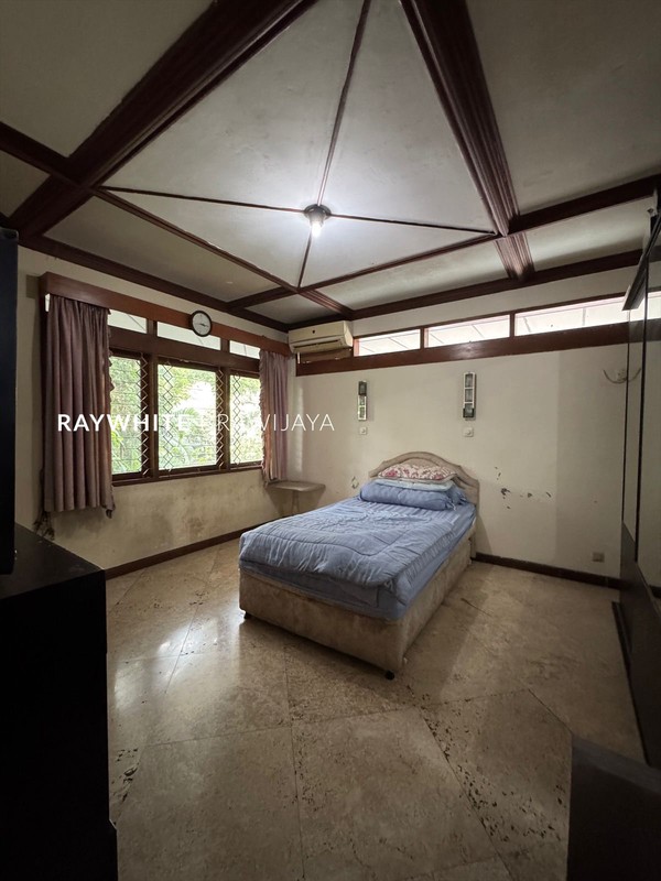 Rumah Dalam Lingkungan Elit Area Pondok Indah