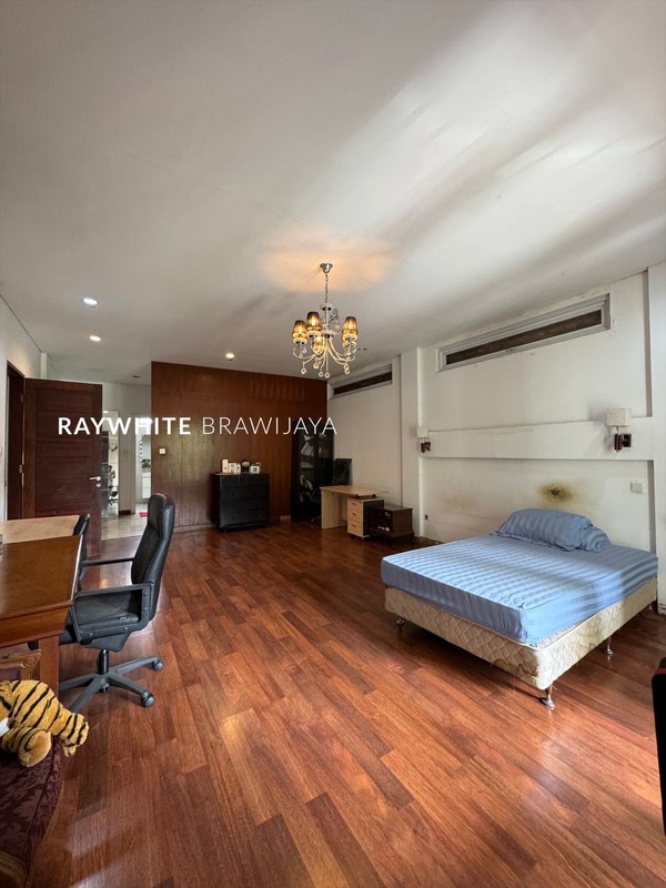 Rumah Dalam Lingkungan Elit Area Pondok Indah