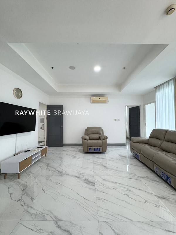 Apartment Essence Eminence Tower 2