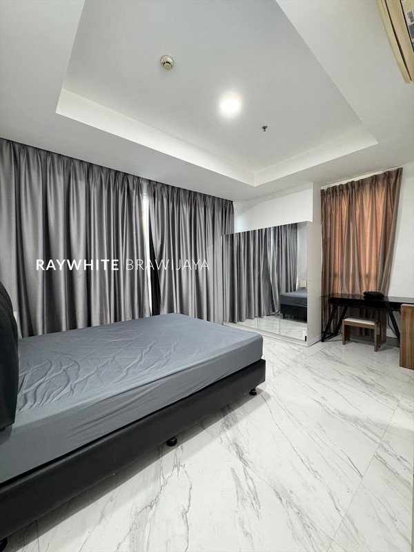 Apartment Essence Eminence Tower 2