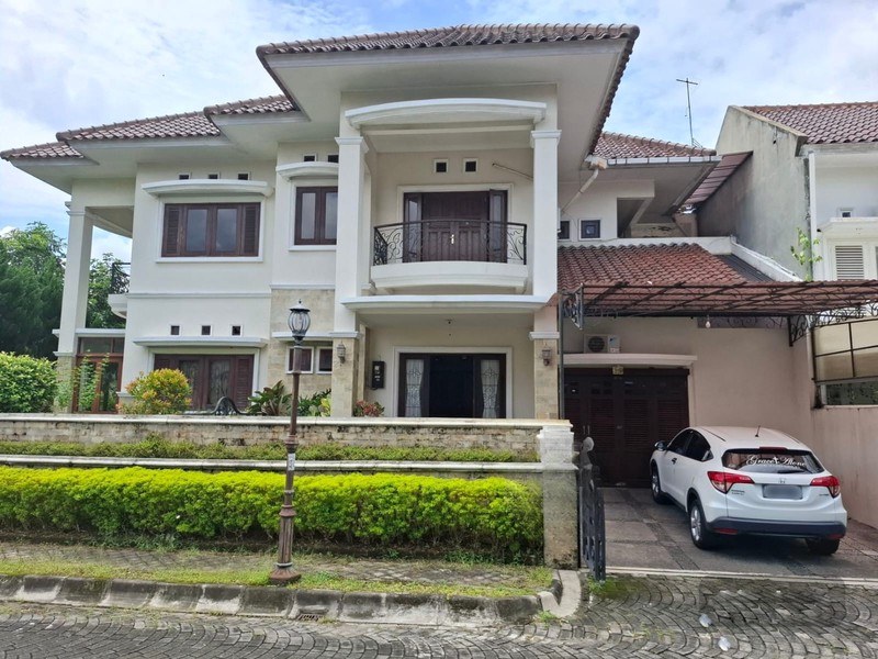 Rumah Mewah 2 Lantai Full Furnish Di Perumahan Tirtasani Gamping 