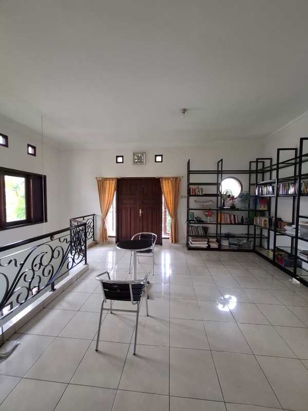 Rumah Mewah 2 Lantai Full Furnish Di Perumahan Tirtasani Gamping 