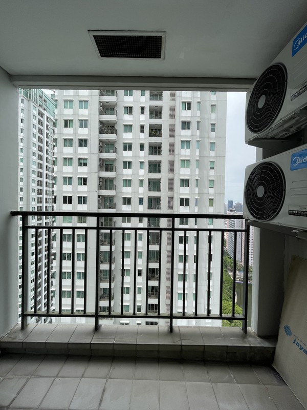 Dijual Apartemen Thamrin Residence Tower Daisy Lantai 28 Luas 58 M2, Pool View