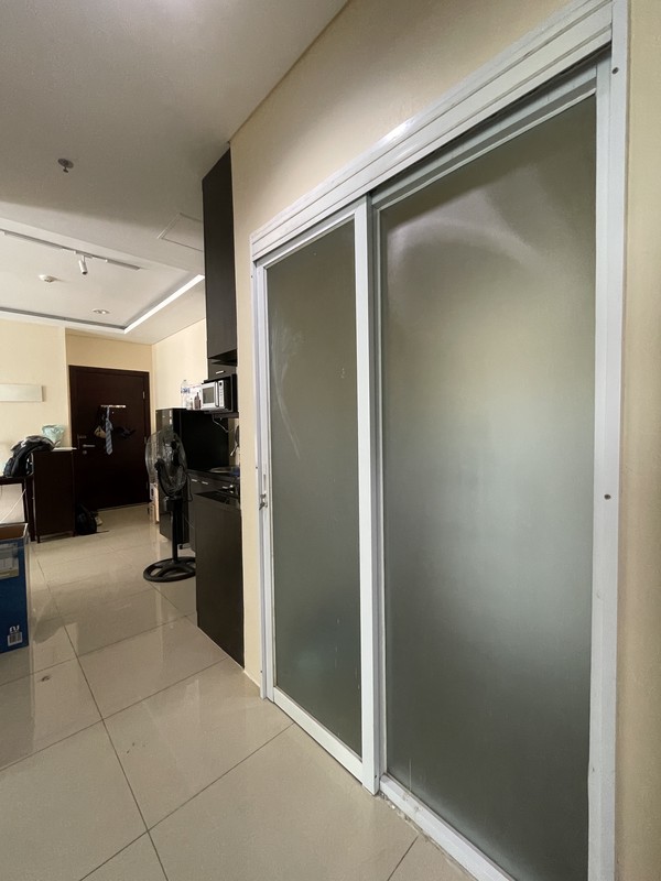 Dijual Apartemen Thamrin Residence Tower Daisy Lantai 28 Luas 58 M2, Pool View