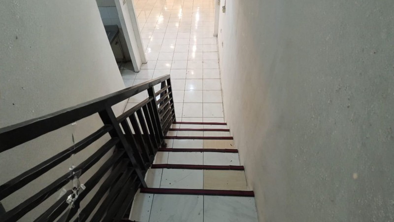 Ruko Disewakan di Jl. Tebet Raya Jakarta Selatan - 3 Lantai + Rooftop, Lokasi Strategis Ramai Usaha