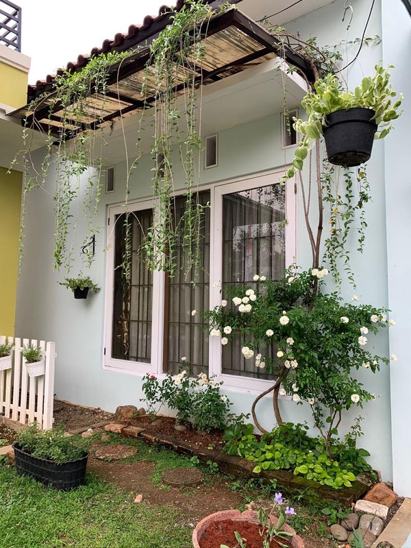 Dijual Rumah + Paviliun 2 lantai di dalam Townhouse.