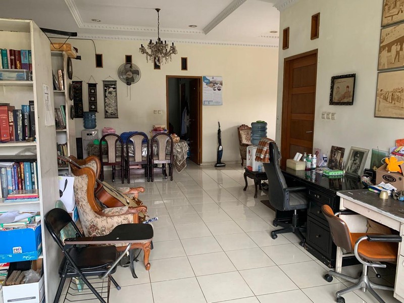 Dijual Rumah + Paviliun 2 lantai di dalam Townhouse.